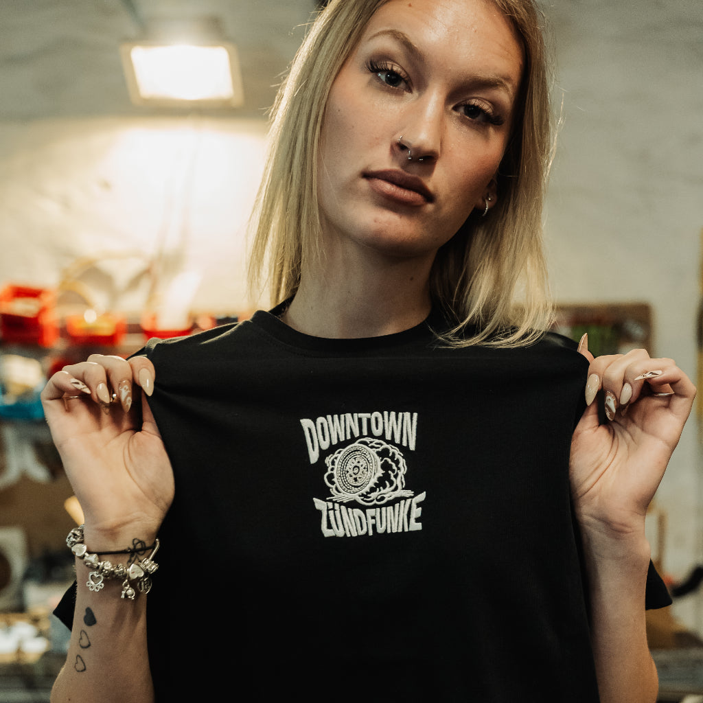 T-Shirt - Downtown x Zündfunke Vollgas Schwarz
