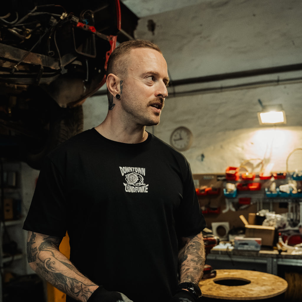 T-Shirt - Downtown x Zündfunke Vollgas Schwarz