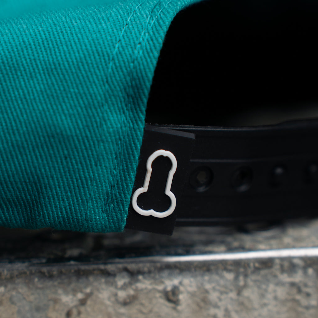 Cap Zündfunke From Nuttenviertel Aqua